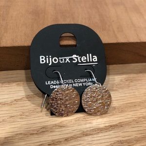 Bijoux Stella Circle textured drop earrings